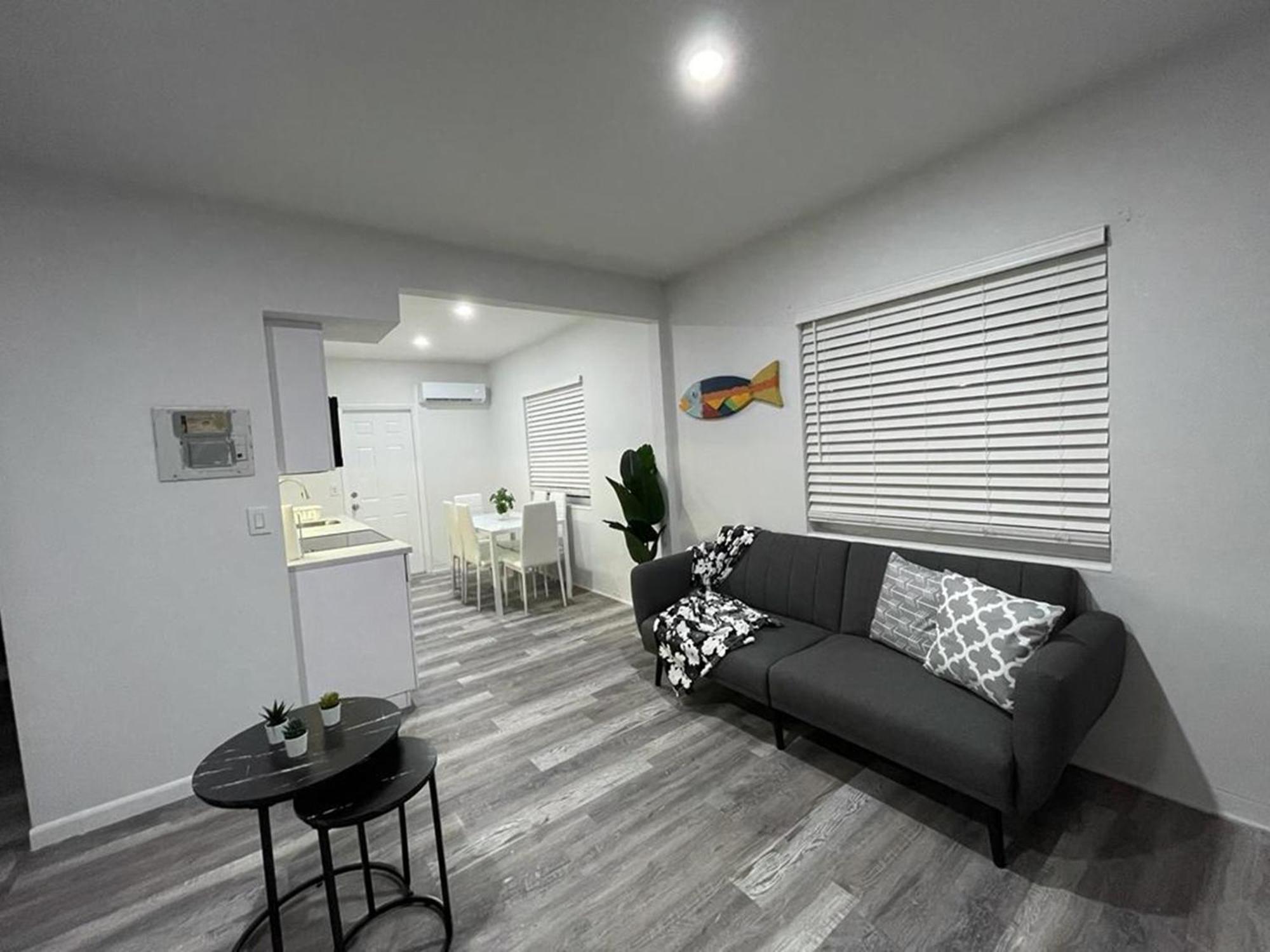 Douglas Rd Apartments Miami Esterno foto