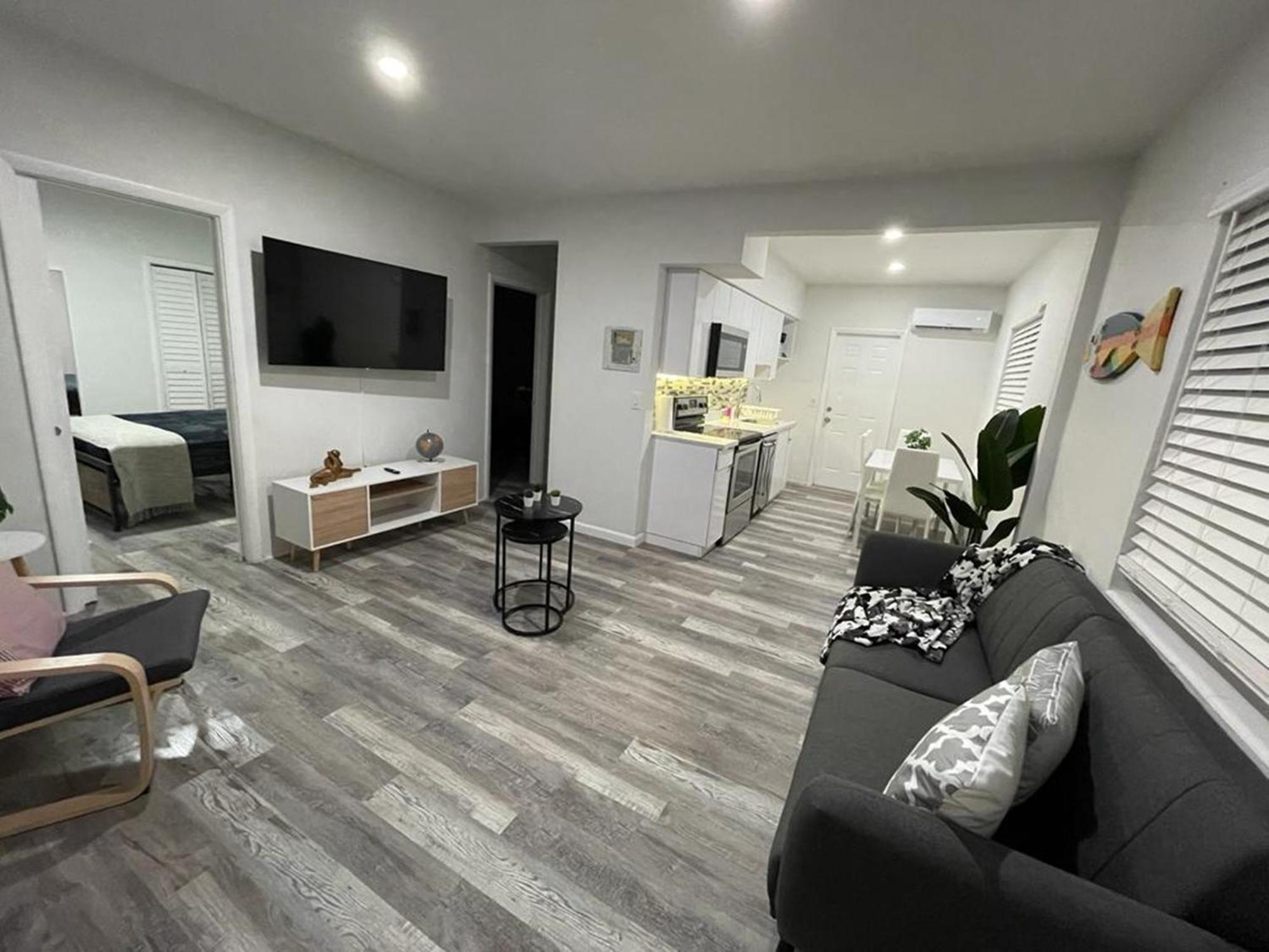 Douglas Rd Apartments Miami Esterno foto