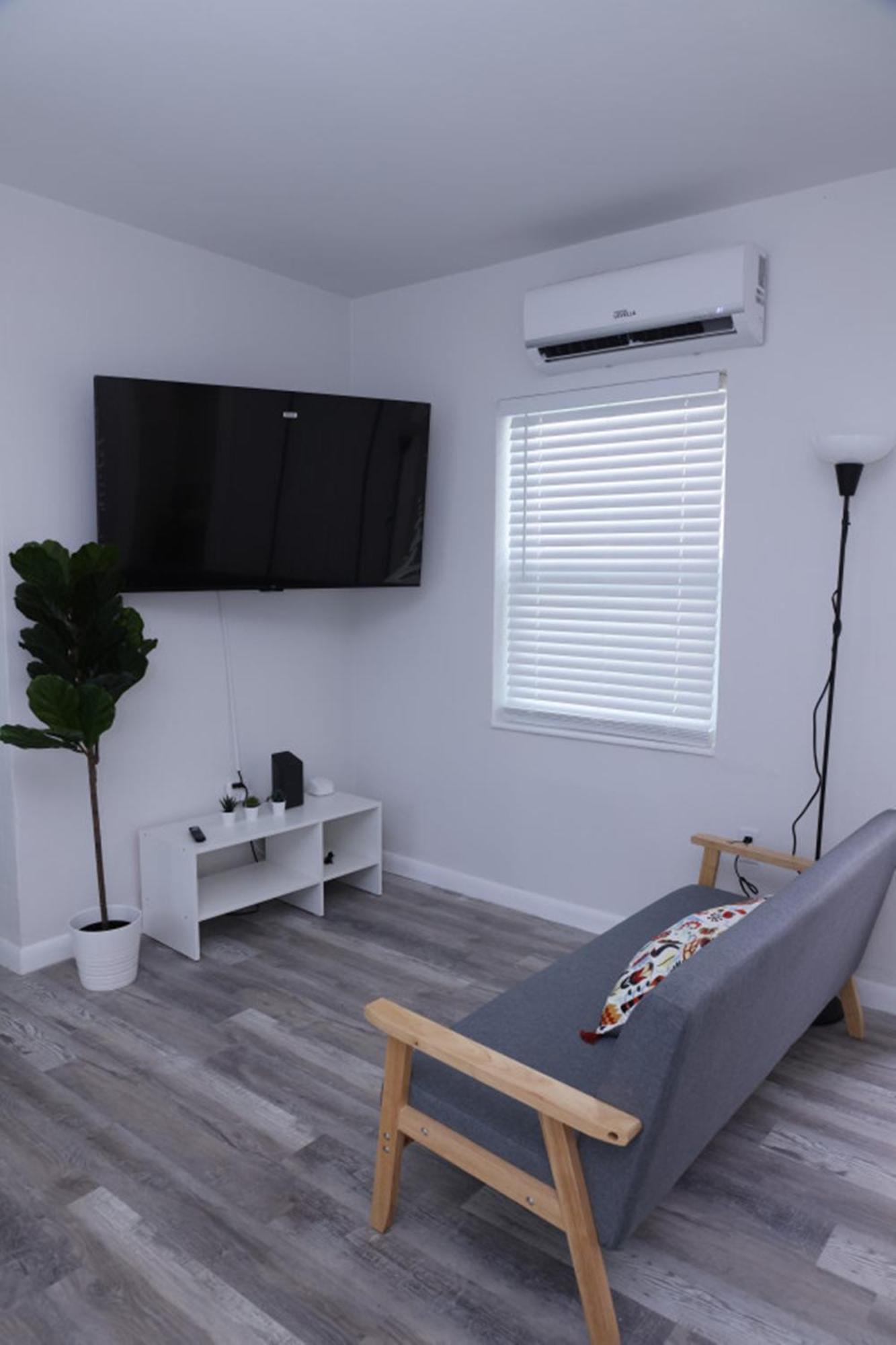 Douglas Rd Apartments Miami Esterno foto